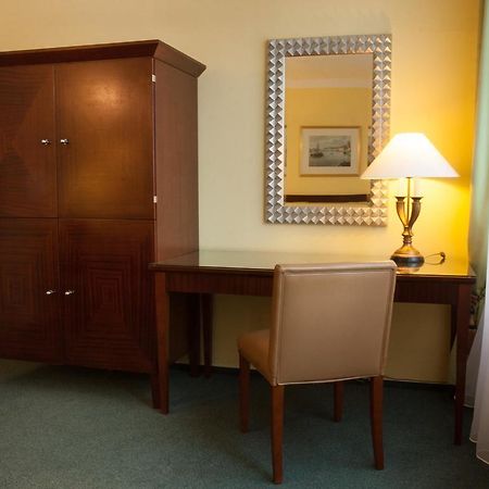 Hotel & Hostel Florian Prague Extérieur photo