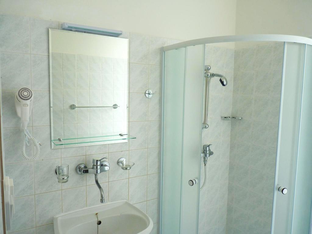 Hotel & Hostel Florian Prague Extérieur photo